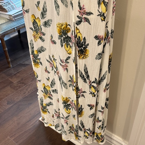Rue 21 Floral Tie-Front Dress- large - Picture 4 of 5
